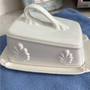 Vintage White Ceramic Cheese Keeper with Decorative Shell Motif